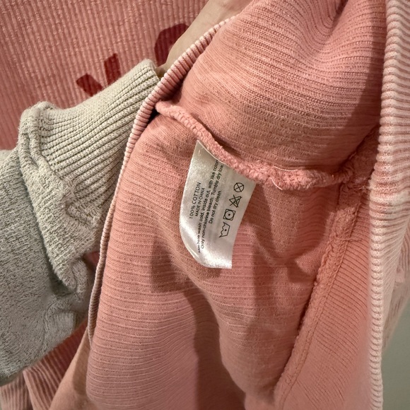 XOXO Boutique Sweatshirt size XL - Picture 4 of 5